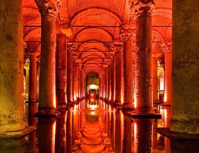 Basilica Cistern (Yerebatan Sarayi)